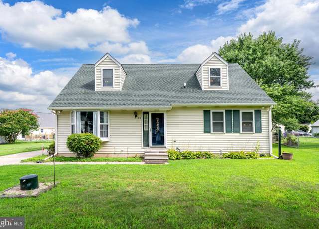 Property at 23 S Bay Cir S, Dover, DE 19904, 4 beds, 2 baths