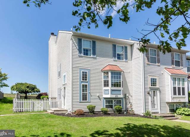 Property at 670 Boxwood Dr, Hampstead, MD 21074, 3 beds, 1.5 baths