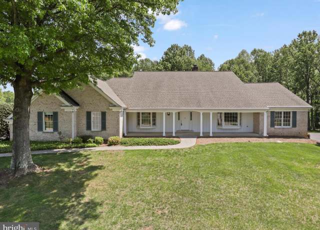 Property at 7436 Ottenbrook Ter, Derwood, MD 20855, 5 beds, 4.5 baths