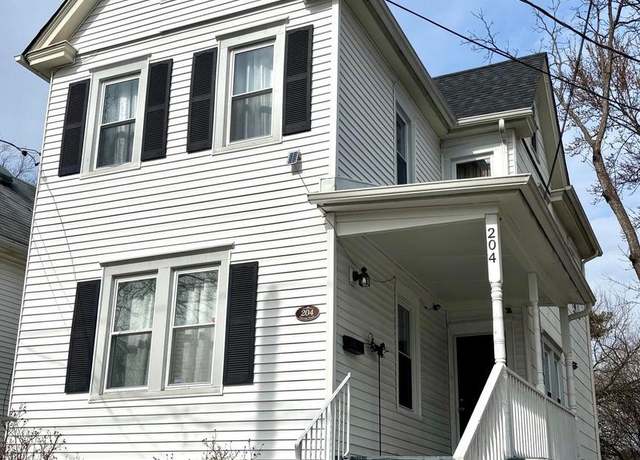 Property at 204 Emerson St, Woodbury, NJ 08096, 3 beds, 1 bath