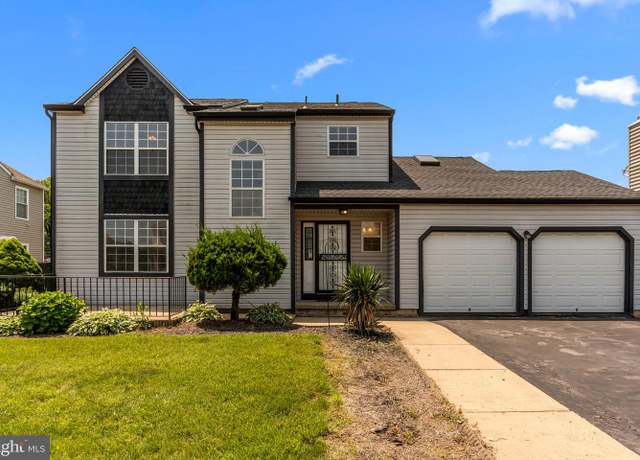 Property at 1040 Muscovy Ln, Bensalem, PA 19020, 3 beds, 1.5 baths