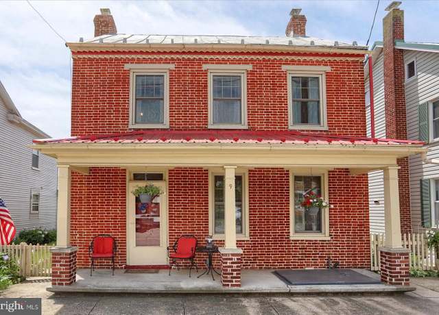 Property at 9 W Main St, New Kingstown, PA 17072, 2 beds, 1 bath