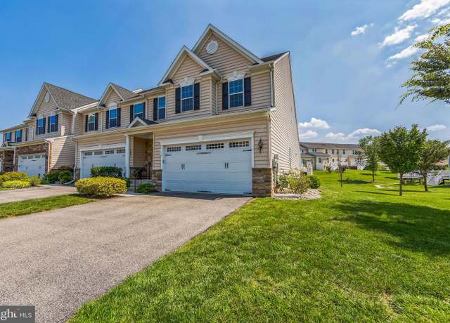 Property at 117 Brindle Ct, Norristown, PA 19403, 3 beds, 3 baths