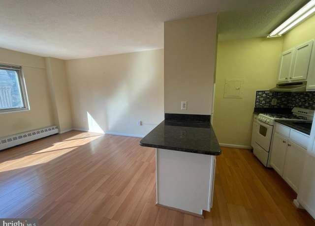 Property at 2101-17 Chestnut St #1413, Philadelphia, PA 19103, 1 bed, 1 bath