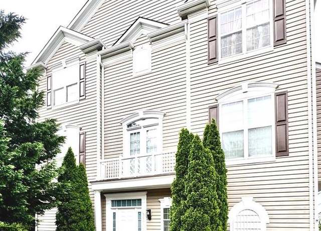 Property at 5001 Greenhouse Ter, Centreville, VA 20120, 4 beds, 3 baths