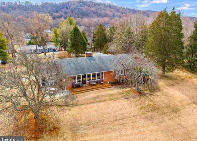 Property at 196 Old Browntown Rd, Front Royal, VA 22630, 4 beds, 2 baths