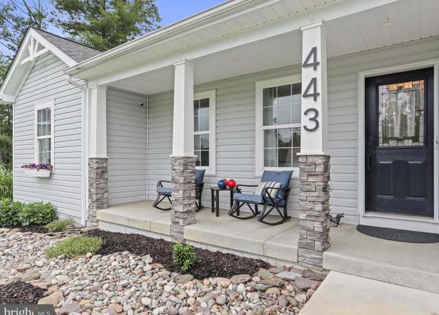 Property at 443 Executive Way, Hedgesville, WV 25427, 4 beds, 3 baths