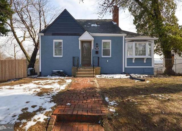 Property at 3930 1st St SW, Washington, DC 20032, 5 beds, 3 baths