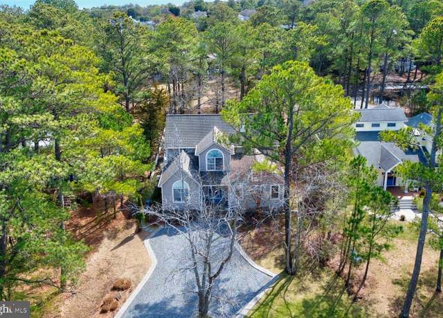 Property at 21 Cedar Rd, Rehoboth Beach, DE 19971, 5 beds, 3.5 baths