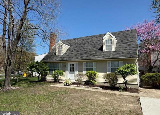 Property at 909 Truro Ln, Crofton, MD 21114, 3 beds, 2 baths