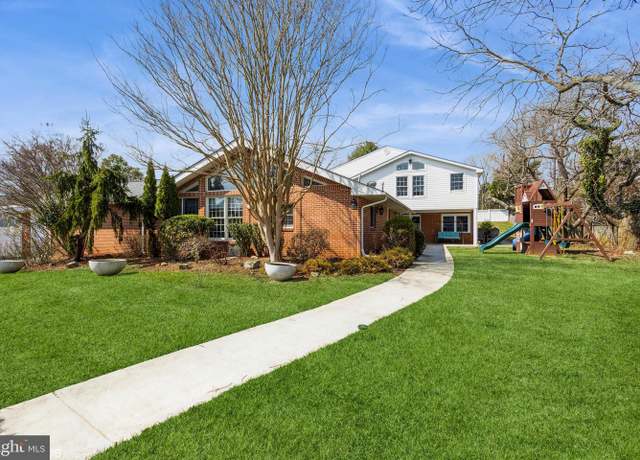 Property at 7908 Ivy Ln, Baltimore, MD 21208, 7 beds, 7 baths