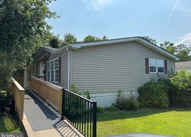 Property at 10 Woods Way, Elkton, MD 21921, 2 beds, 2 baths