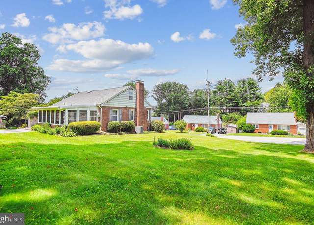 Property at 135 Smith Ave, Westminster, MD 21157, 4 beds, 2 baths