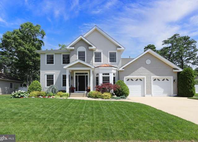 Property at 216 Castle Pine Dr, Egg Harbor Township, NJ 08234, 4 beds, 2.5 baths