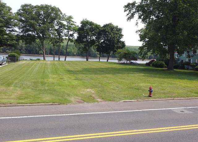Property at 201 W Front St, Florence, NJ 08518