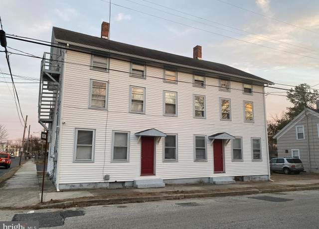Property at 401-403 W Green St, Millville, NJ 08332, 8 beds