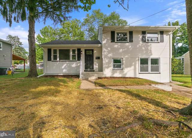 Property at 205 Dale Pl, Clementon, NJ 08021, 4 beds, 1 bath
