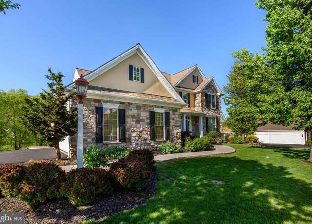 Property at 6210 Run Cross Ln, Enola, PA 17025, 4 beds, 3 baths