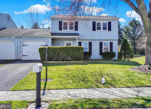 Property at 2224 Harmony Hill Dr, Lancaster, PA 17601, 3 beds, 2 baths
