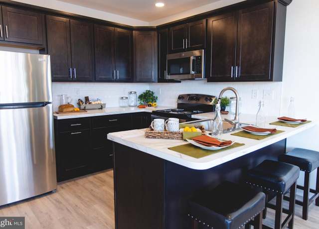 Property at 1821 Arch St Unit 14S, Norristown, PA 19401, 3 beds, 2.5 baths