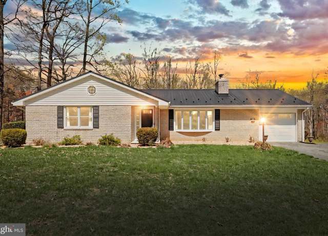 Property at 381 Mill St, Fawn Grove, PA 17321, 4 beds, 2 baths