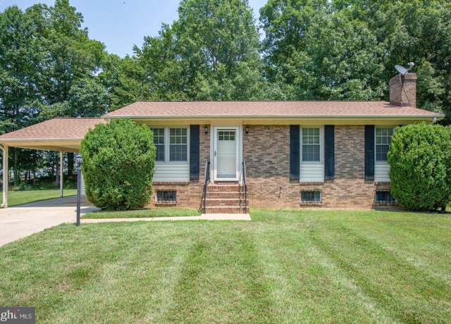 Property at 405 Confederate Blvd, Fredericksburg, VA 22401, 3 beds, 2.5 baths