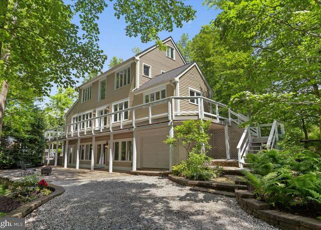 Property at 8122 Stacey Rd, Alexandria, VA 22308, 5 beds, 4 baths