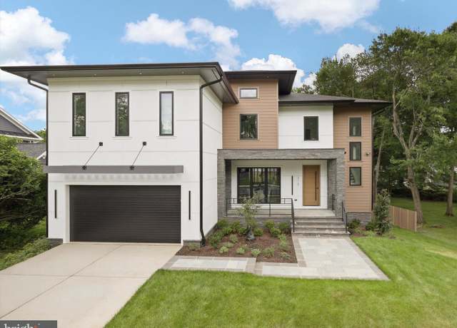 Property at 310 Johnson St SW, Vienna, VA 22180, 6 beds, 6.5 baths