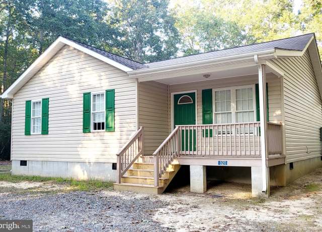 Property at 320 Oats Pl, Heathsville, VA 22473, 3 beds, 2 baths