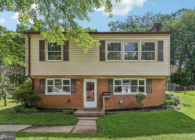 Property at 14332 Ferndale Rd, Woodbridge, VA 22193, 4 beds, 2 baths