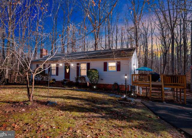 Property at 18 Winslow Rd, Fredericksburg, VA 22406, 5 beds, 3 baths