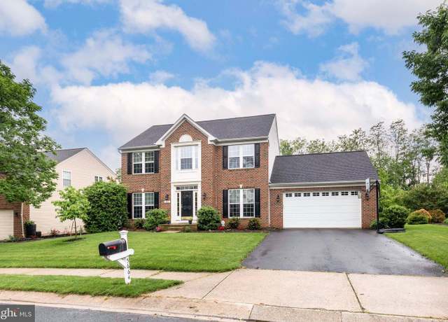 Property at 5664 Compton Ln, Eldersburg, MD 21784, 4 beds, 2.5 baths