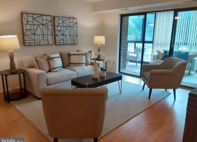 Property at 15100 Interlachen Dr Unit 4-221, Silver Spring, MD 20906, 3 beds, 2.5 baths