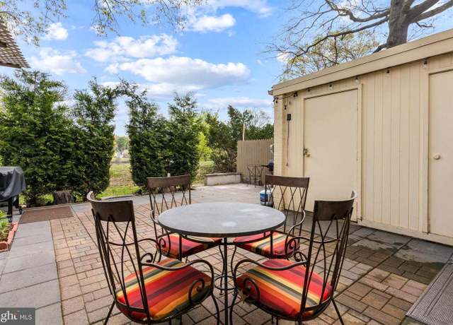 Property at 18747 Walkers Choice Rd, Montgomery Village, MD 20886, 3 beds, 3 baths