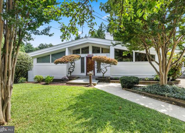 Property at 5904 Grosvenor Ln, Bethesda, MD 20814, 4 beds, 3 baths