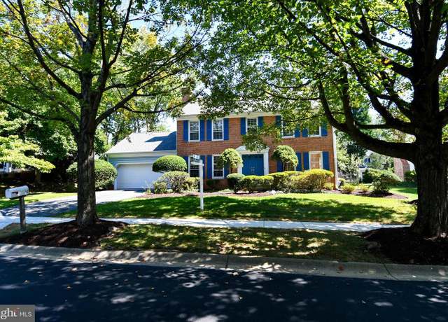 Property at 11 Hollyberry Ct, Rockville, MD 20852, 4 beds, 3.5 baths