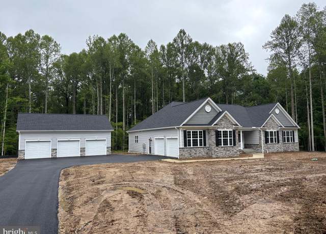 Property at 25055 Preston Ct, Hollywood, MD 20636, 4 beds, 2.5 baths