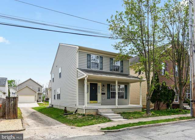 Property at 342 Vale St, Hagerstown, MD 21740, 4 beds, 3.5 baths