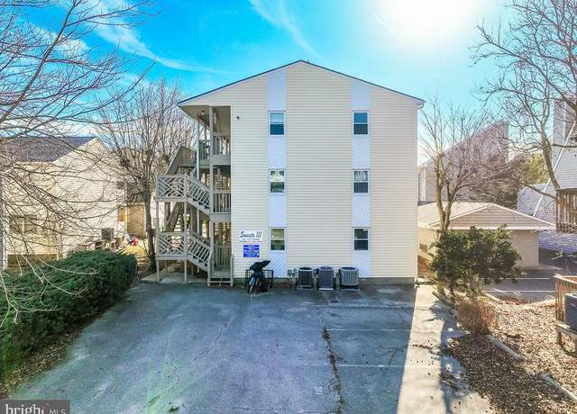 Property at 401 144th St #301, Ocean City, MD 21842, 2 beds, 1.5 baths
