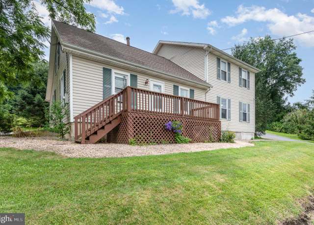 Property at 2232 Waynesboro Pike, Fairfield, PA 17320, 3 beds, 1.5 baths