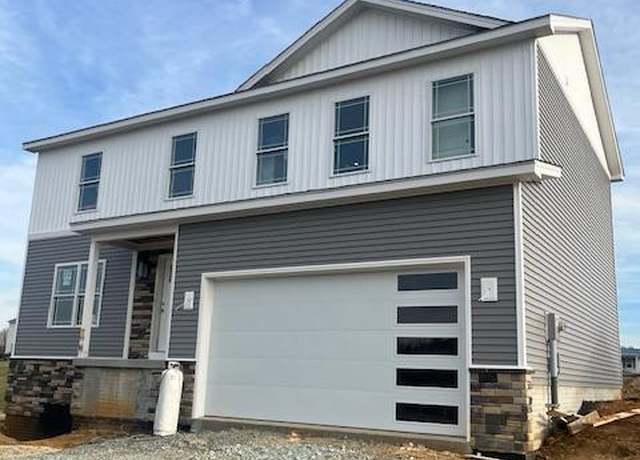 Property at 12192 Redhawk Dr, Waynesboro, PA 17268, 4 beds, 3 baths