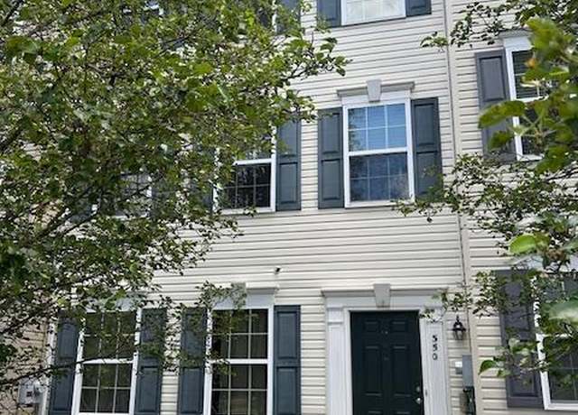 Property at 350 Voltaire Blvd, Lancaster, PA 17603, 3 beds, 2.5 baths