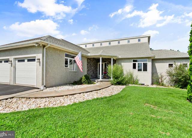 Property at 213 Cross Rd, Gilbertsville, PA 19525, 5 beds, 3.5 baths