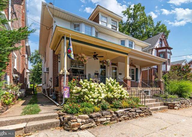 Property at 1129 Queen St, Pottstown, PA 19464, 3 beds, 1.5 baths