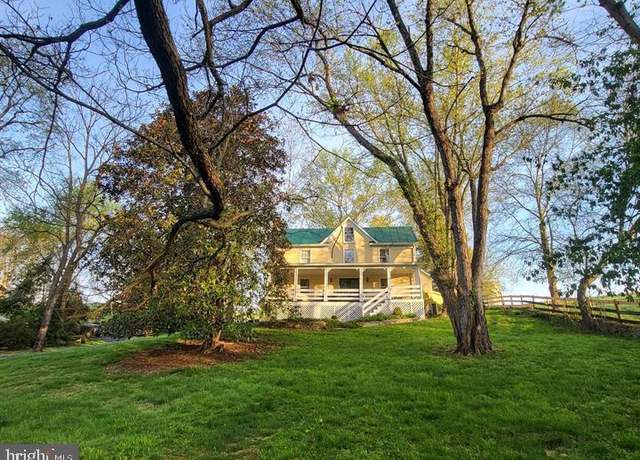 Property at 8520 Maidstone Rd, Delaplane, VA 20144, 3 beds, 2.5 baths