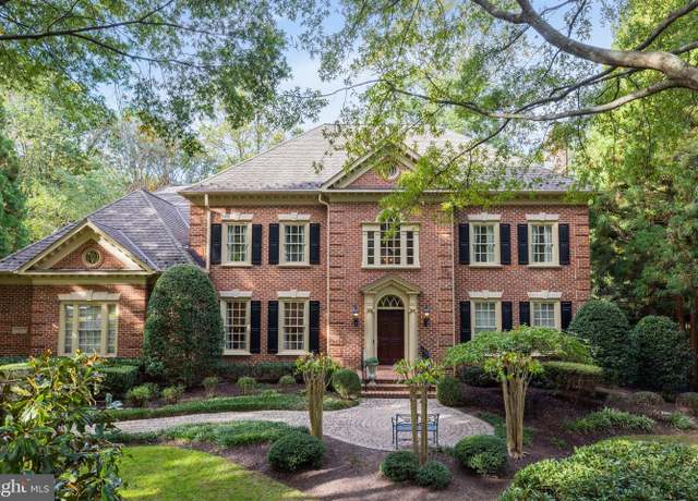 Property at 8415 Brookewood Ct, Mclean, VA 22102, 6 beds, 7 baths