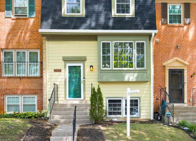 Property at 9977 Whitewater Dr, Burke, VA 22015, 3 beds, 3.5 baths