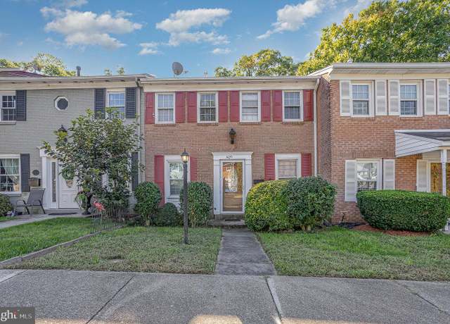 Property at 1429 Deerfield Ln, Woodbridge, VA 22191, 4 beds, 3 baths