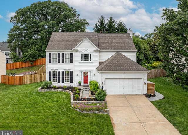 Property at 12722 Purdham Dr, Woodbridge, VA 22192, 4 beds, 3.5 baths