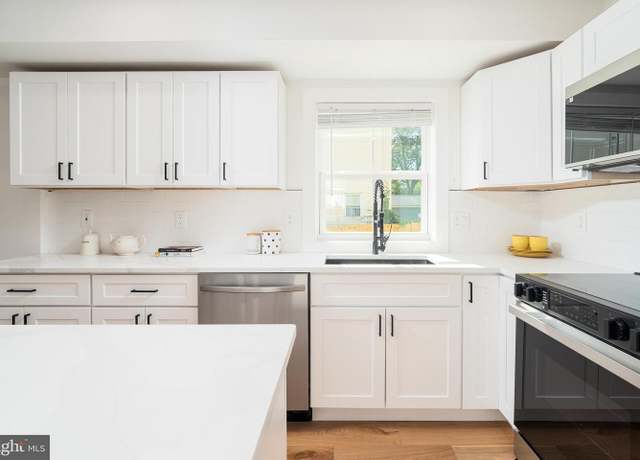 Property at 4620 Hunt Pl NE, Washington, DC 20019, 4 beds, 3 baths